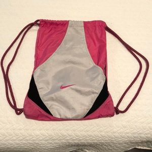 Nike drawstring bag